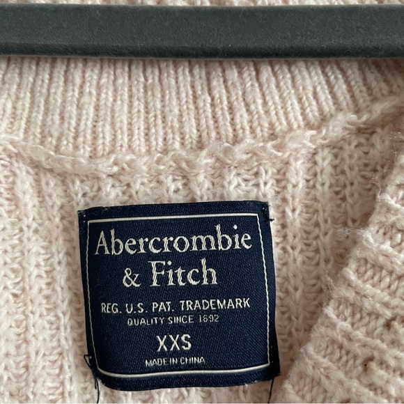 Abercrombie Light Pink V-neck Sweater - Picture 2 of 4